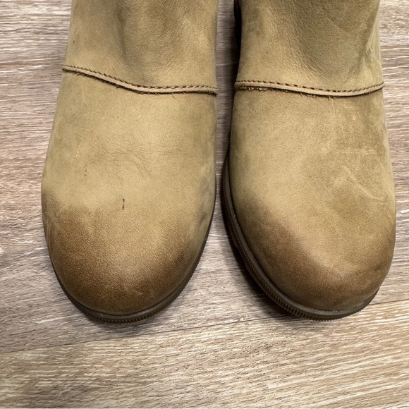 Amazon.com: Sorel Women SOREL Joan of Arctic‎ Wedge II Chelsea Boots Leather Waterproof Women 6.5